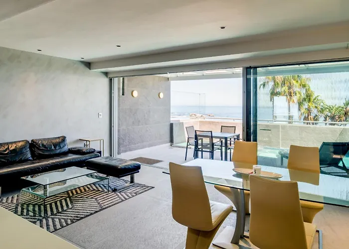 Clifton Palm Views